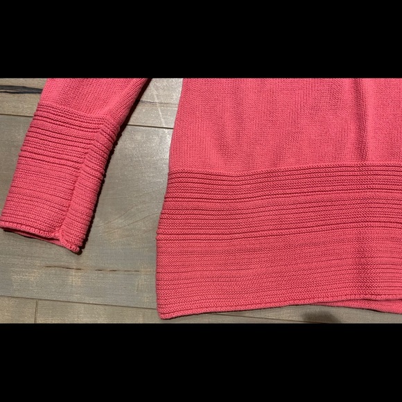 Pink knit sweater - Picture 3 of 4
